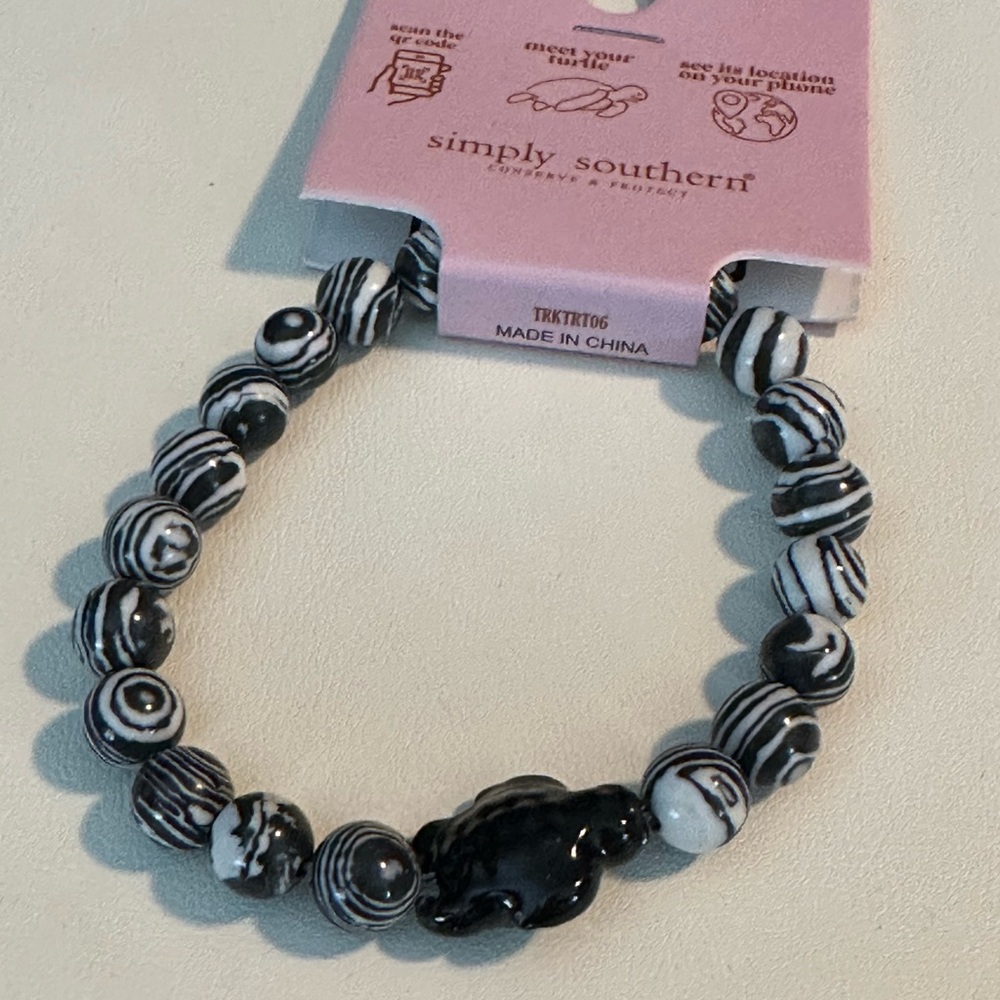 Simply Southern Turtle Tracker Beaded Bracelet Black & White Marble look NWT